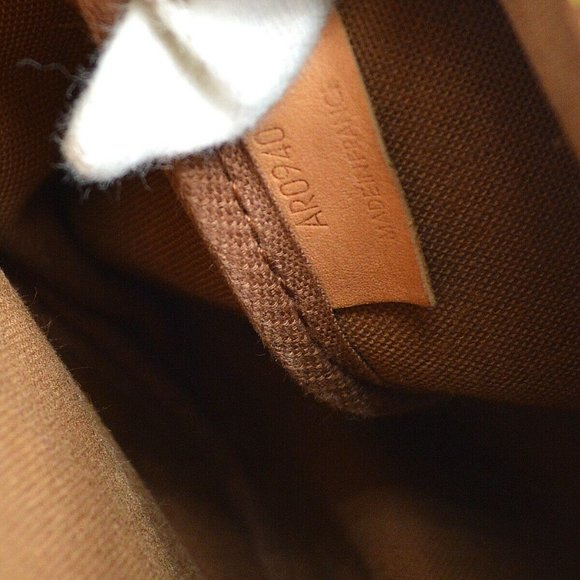 Auth Louis Vuitton Saumur 35 Crossbody #25472L52B - Picture 11 of 13